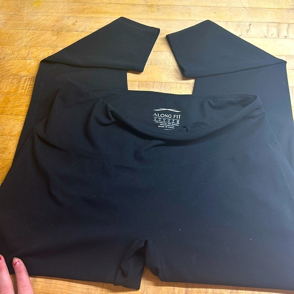 Black leggings - Picture 1 of 1